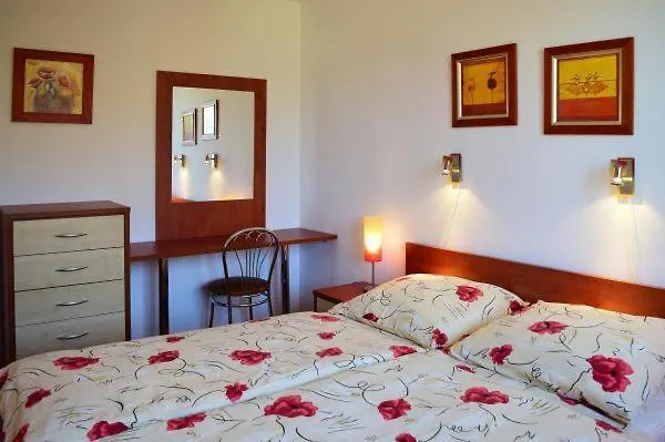 2 Sypialnie I Balkon 500 M Od Morza